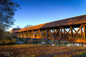 Pionierbrücke in der Abendsonne