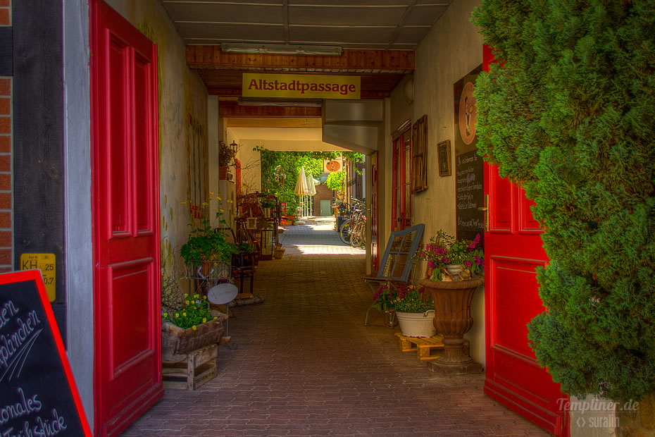 Eingang zur Altstadtpassage von der Pestalozzistraße