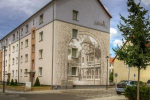 Wandbild am Wohnblock in der Mühlenstraße